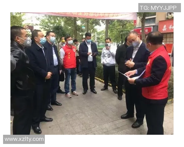 冠状病毒疫情下足球明星的挑战与坚持:他们如何应对赛场与健康的双重考验 冠状病毒疫情下足球明星的挑战与坚持:他们如何应对赛场与健康的双重考验